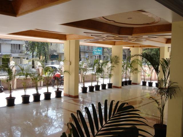 Om Sai Palace Hotell Pune Exteriör bild